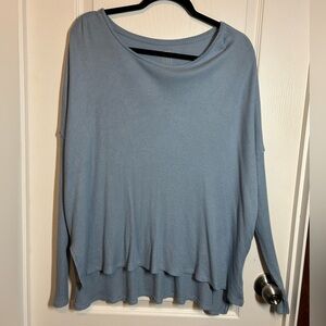 Aerie Oversized Blue Long Sleeved Top - Size Medium EUC